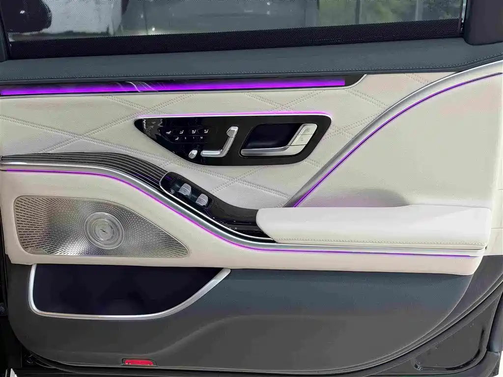 Mercedes-Benz S-Class — миниатюра 21