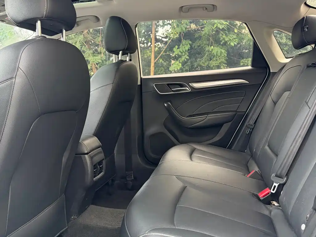 Roewe i6 Classic 20T Auto Internet Smart Edition, фото 10