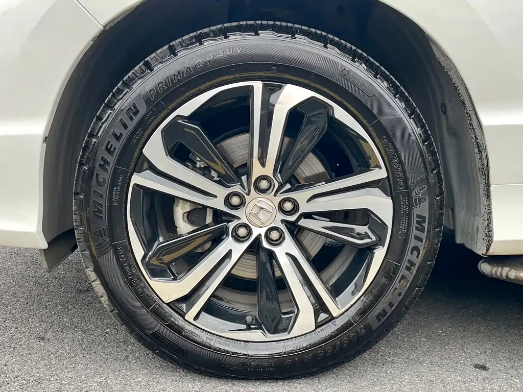Honda UR-V — миниатюра 5