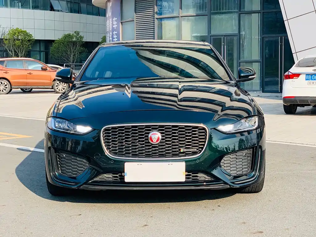 Jaguar XEL — миниатюра 2
