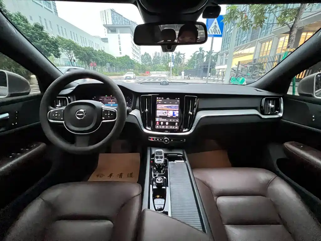 Volvo S60 — миниатюра 5