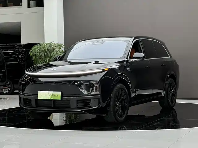 Li Auto L8