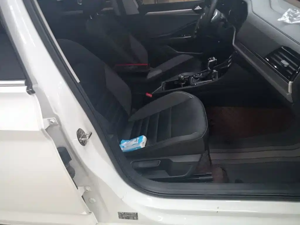 Volkswagen Sagitar — миниатюра 25