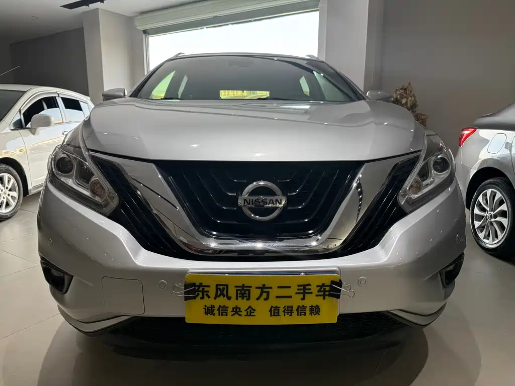 NISSAN LOULAN