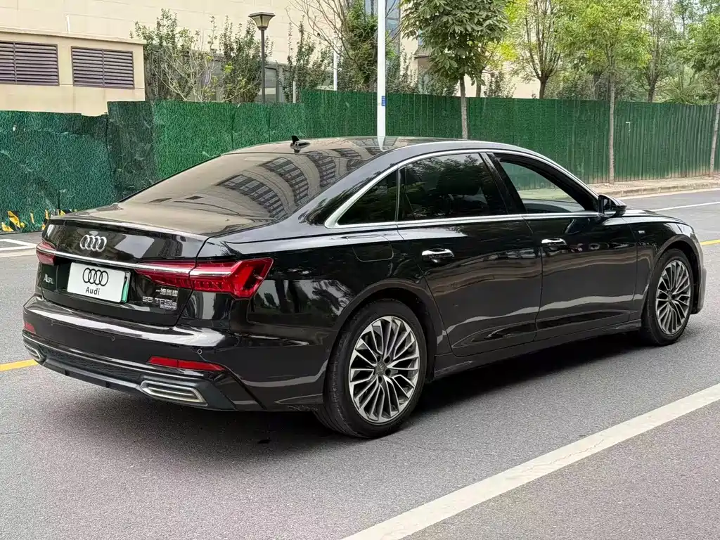 Audi A6L New Energy — миниатюра 7