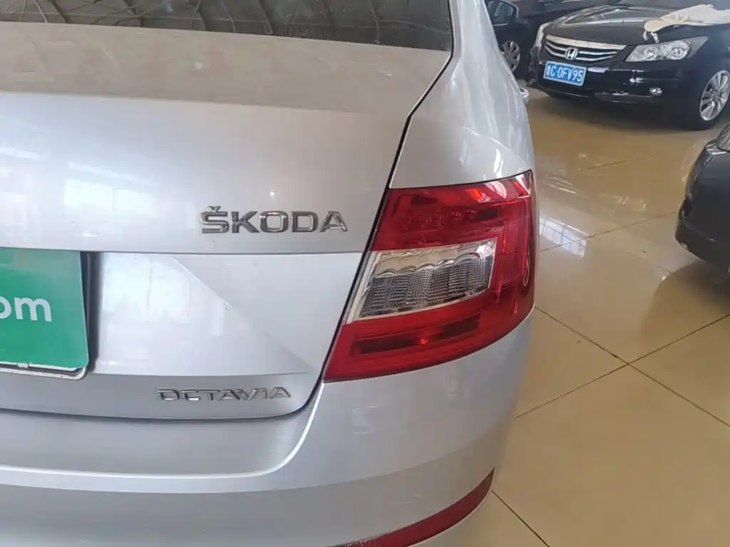 Skoda Octavia — миниатюра 8