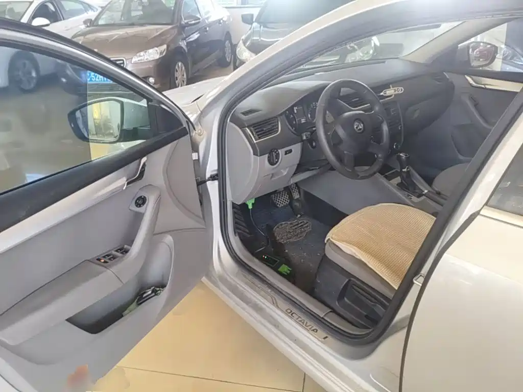 Skoda Octavia — миниатюра 16