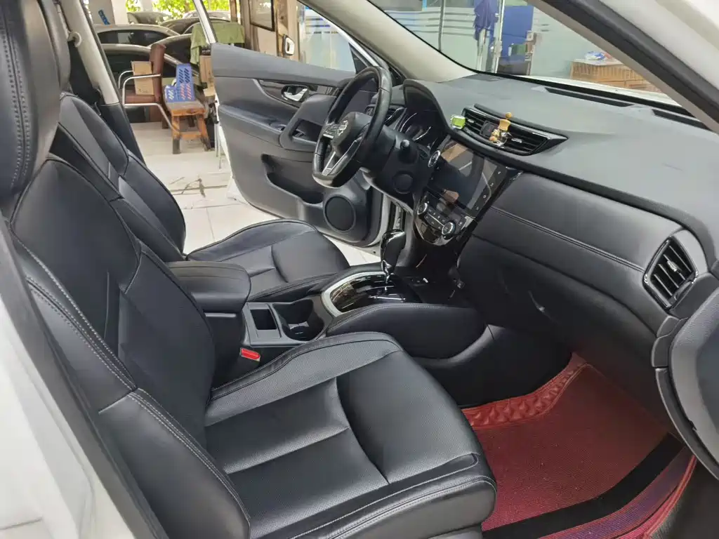Nissan X-Trail — миниатюра 7