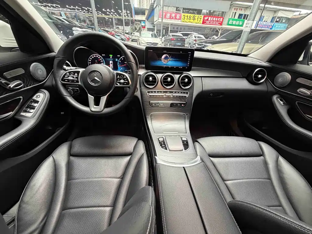 Mercedes-Benz C-Class — миниатюра 21