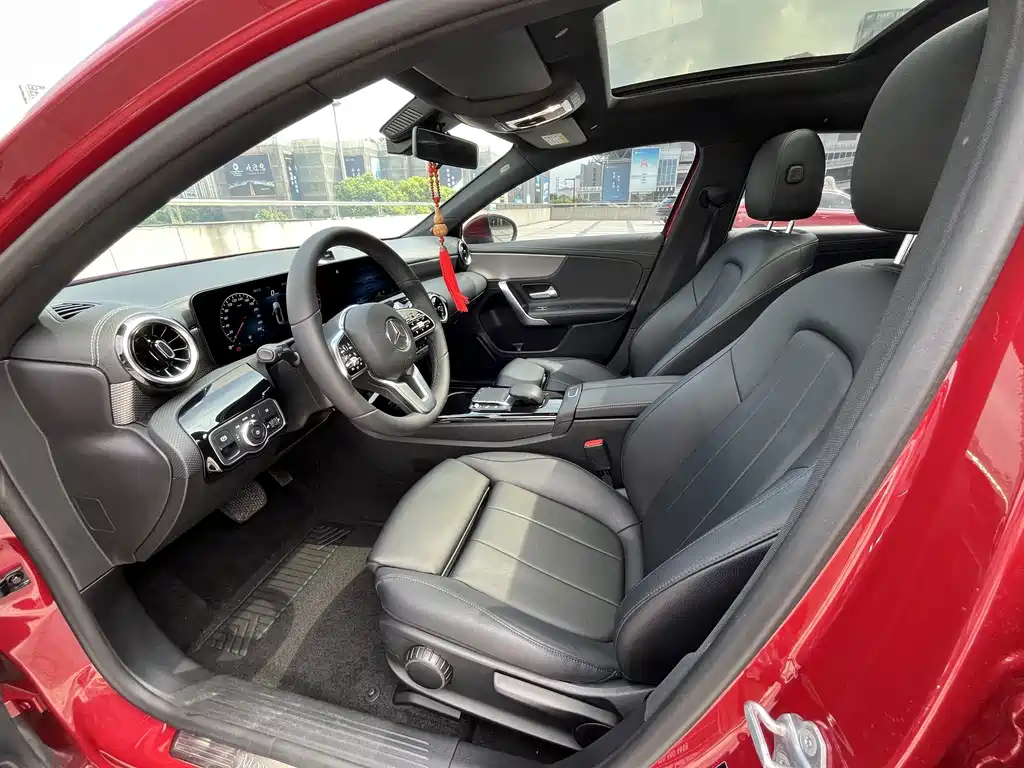 Mercedes-Benz A-Class — миниатюра 5