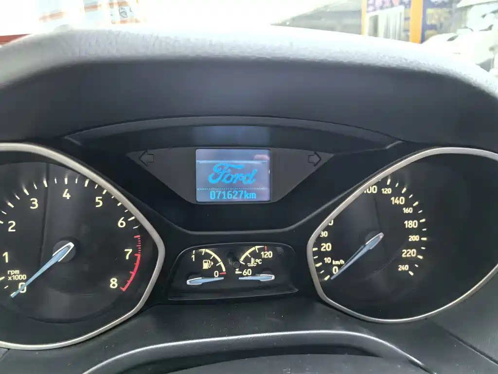 Ford Focus — миниатюра 10