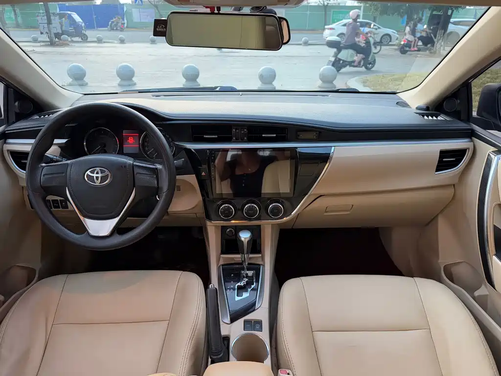 Toyota Corolla — миниатюра 7