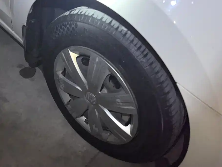 Volkswagen Jetta — миниатюра 6