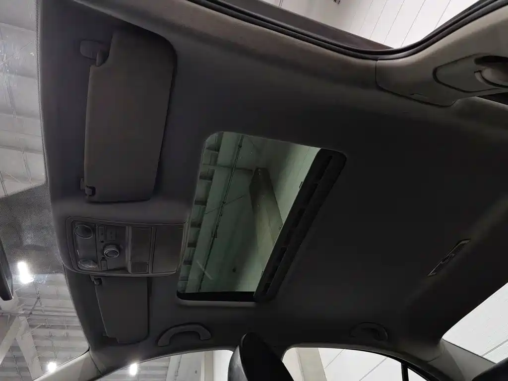 Volkswagen Sagitar — миниатюра 14