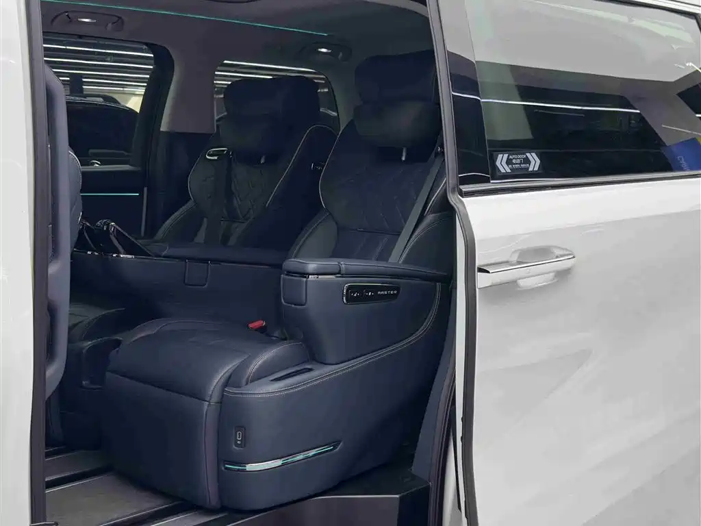 GAC TRUMPCHI YEARNING FOR M8