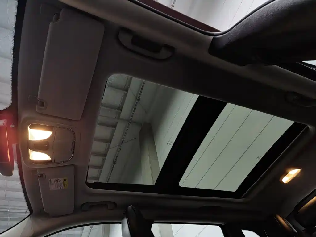 Jeep Cherokee — миниатюра 14