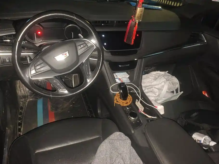 Cadillac XT5 — миниатюра 12
