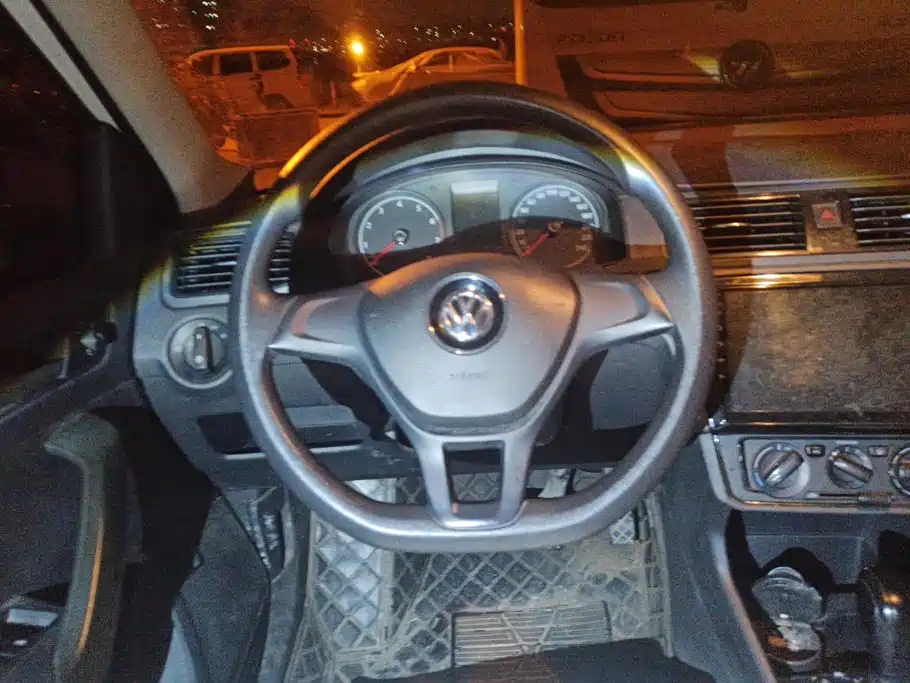 Volkswagen Santana — миниатюра 15