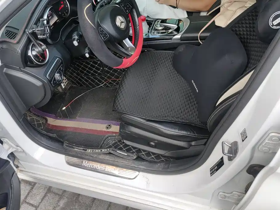 Mercedes-Benz C-Class — миниатюра 9