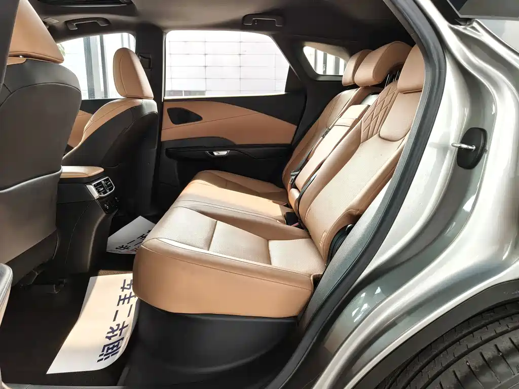 Lexus RX — миниатюра 7