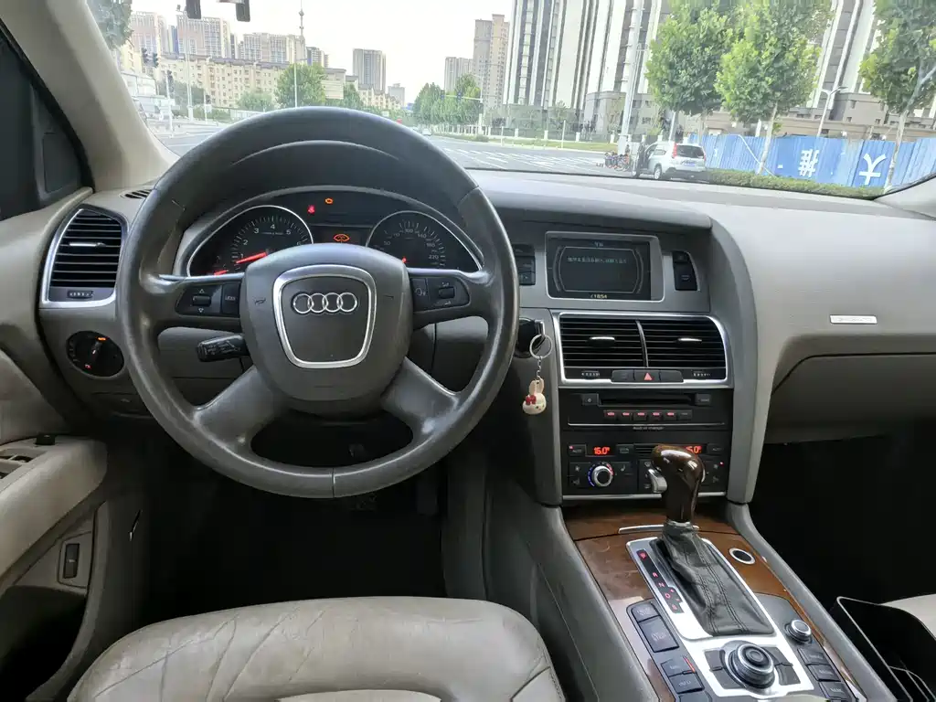 Audi Q7 2010 3.6 FSI quattro