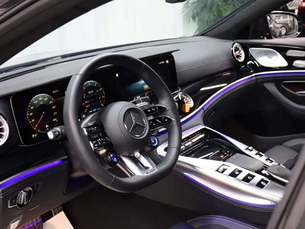 Mercedes-Benz AMG GT — миниатюра 10
