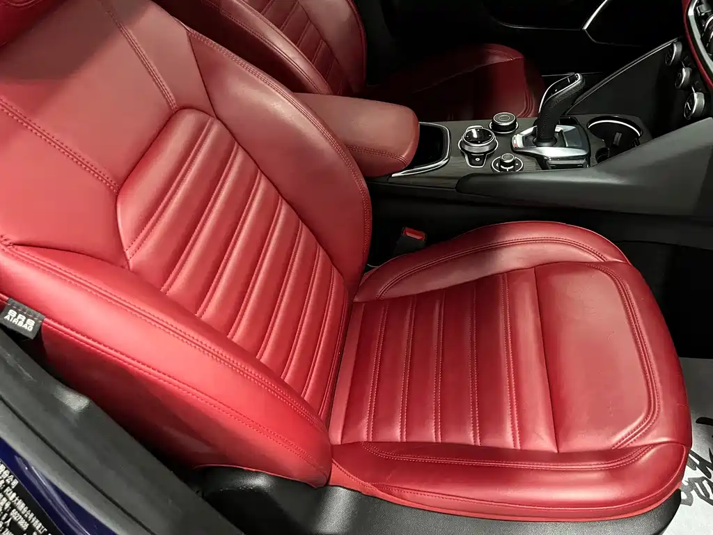 Alfa Romeo Giulia — миниатюра 9