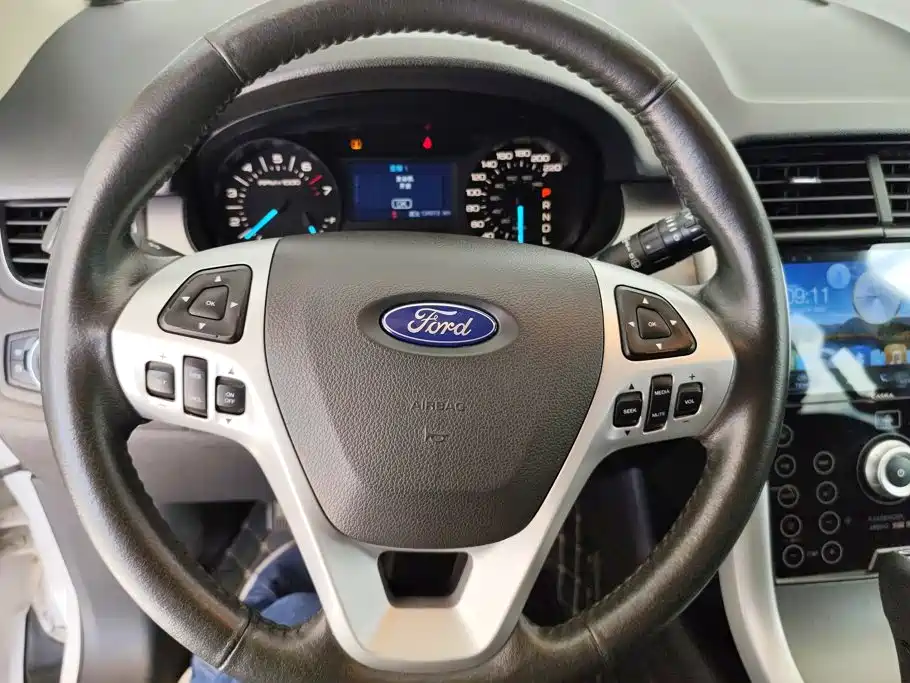 Ford Edge (Import) — миниатюра 15