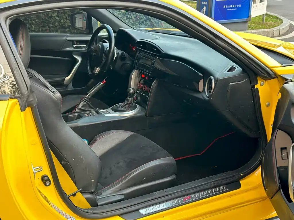 Subaru BRZ 2017 2.0i AT type-RS