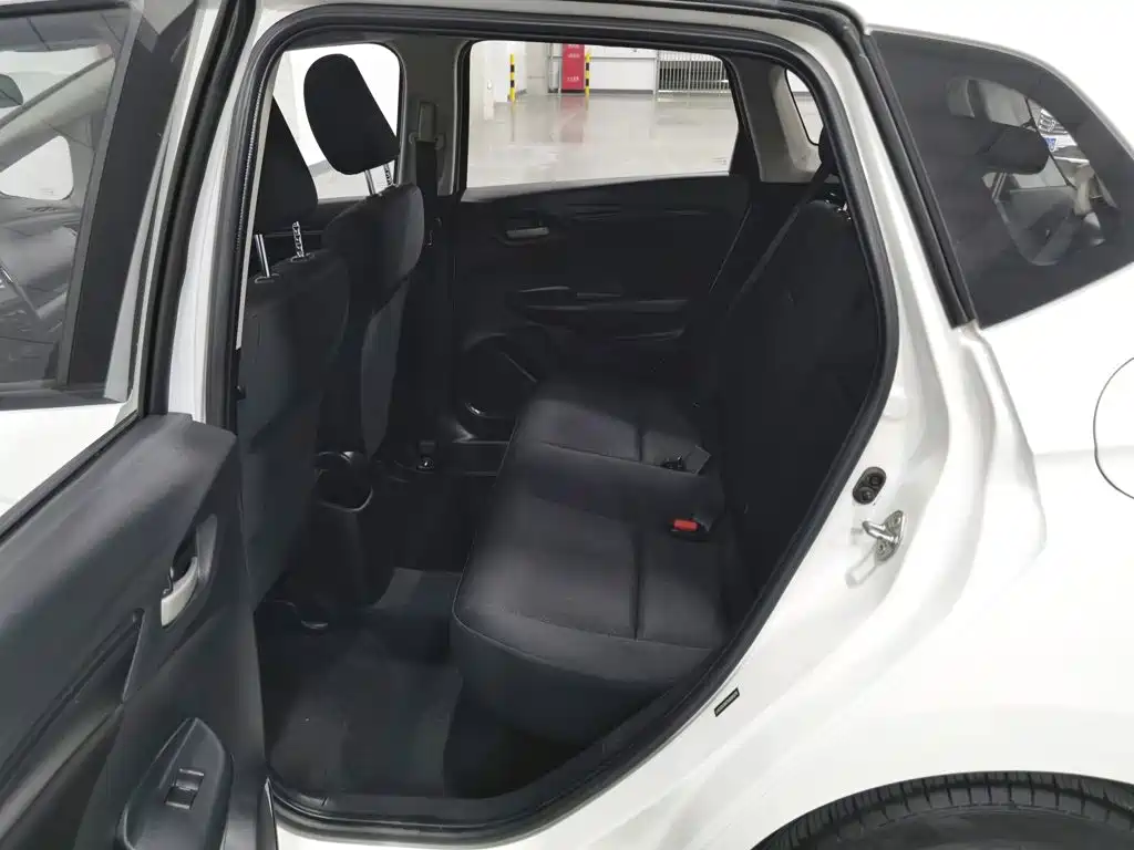 Honda Fit — миниатюра 15