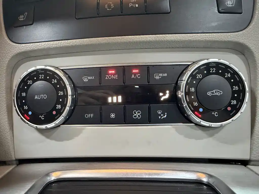 Mercedes-Benz GLK-Class — миниатюра 13
