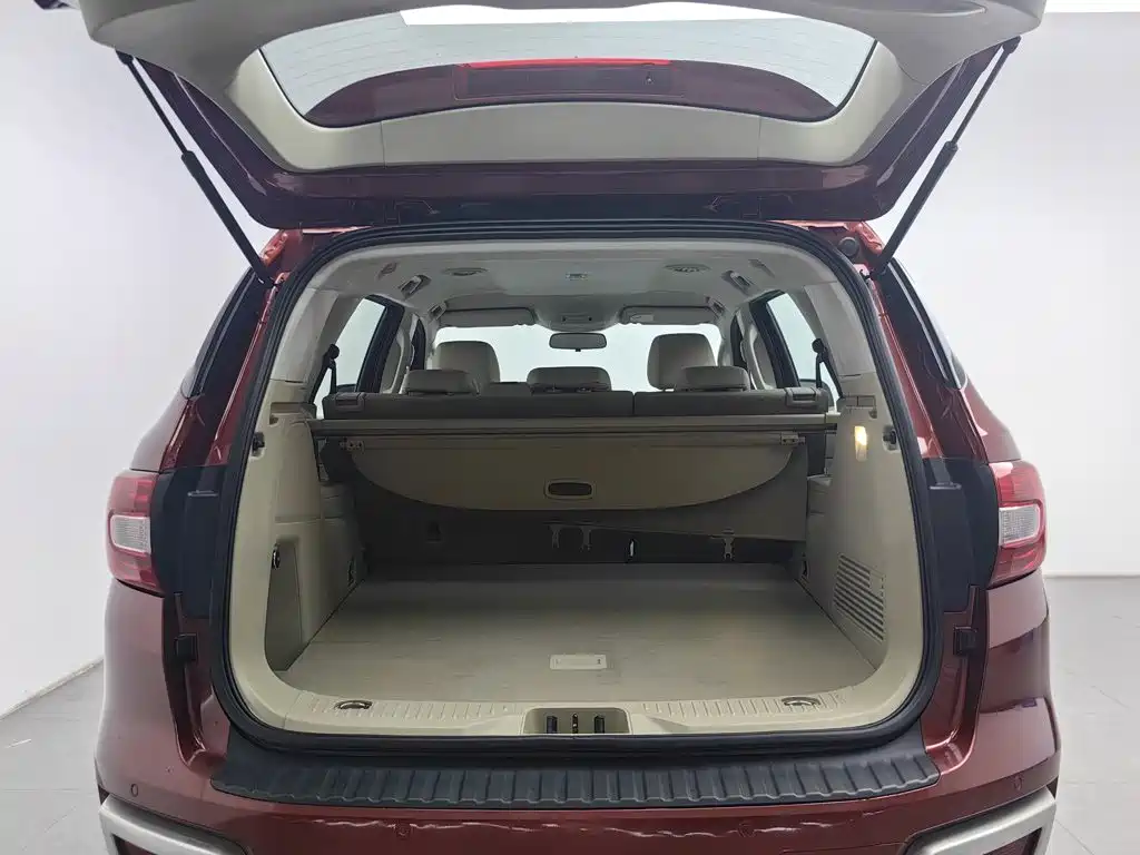 Ford Everest — миниатюра 16
