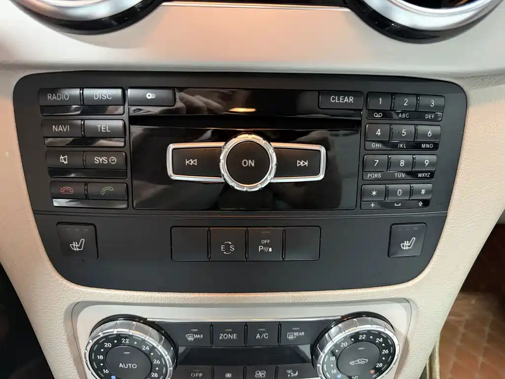 Mercedes-Benz GLK-Class — миниатюра 16