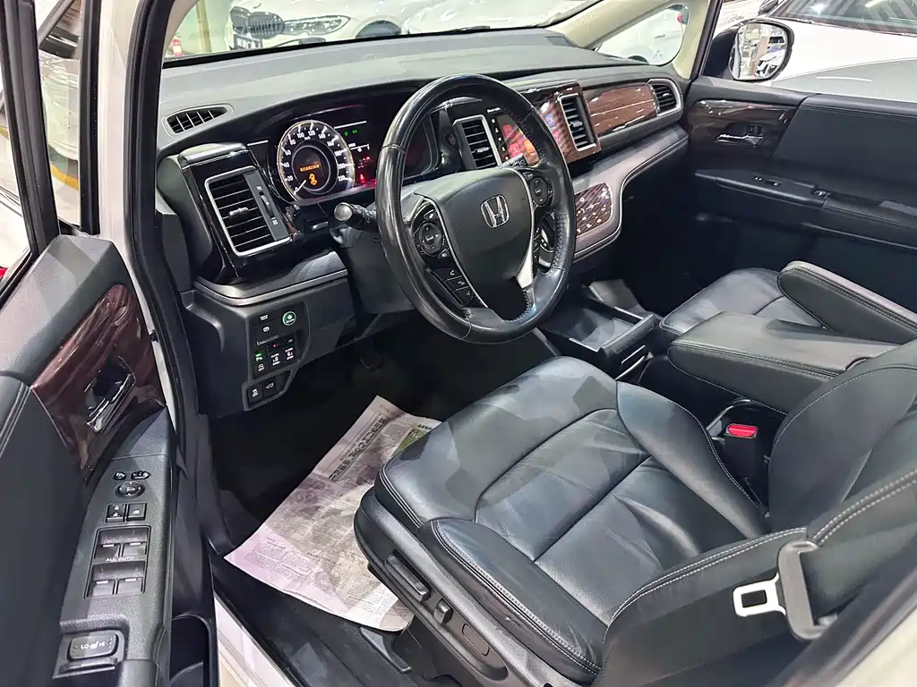 Honda Elysion — миниатюра 5