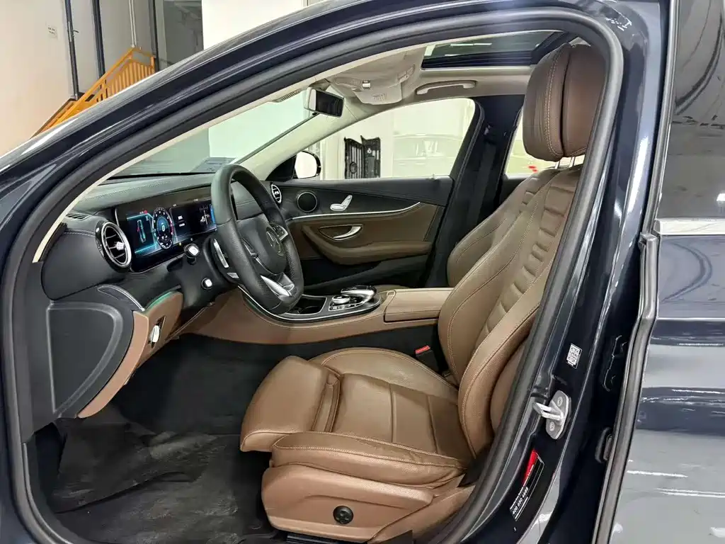Mercedes-Benz E-Class E 2018 E 200 L Sport 4MATIC