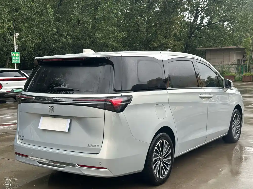 Buick GL8 Hybrid — миниатюра 13