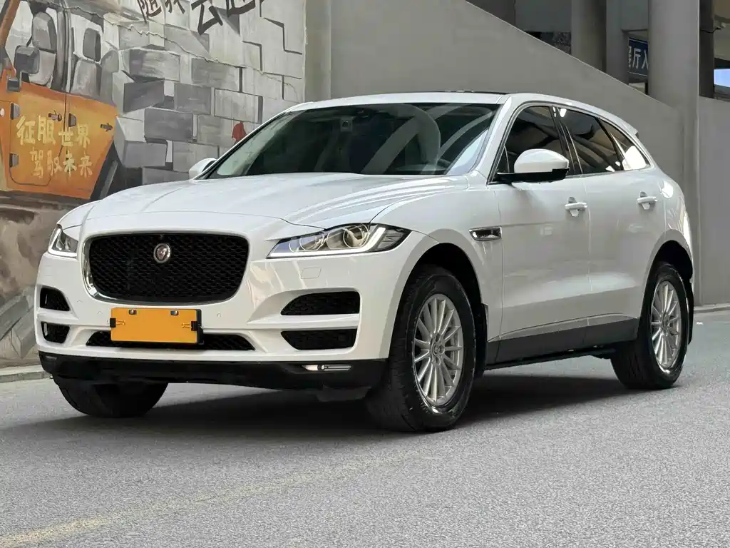 Jaguar F-PACE 2017