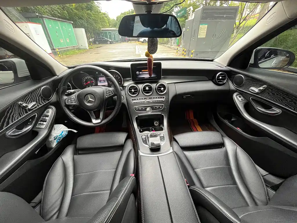 Mercedes-Benz C-Class — миниатюра 15