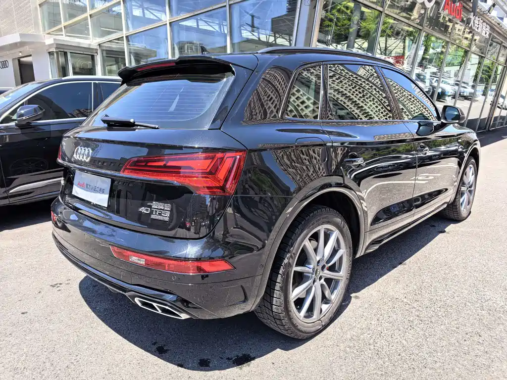 Audi Q5L 2022 40T Luxury