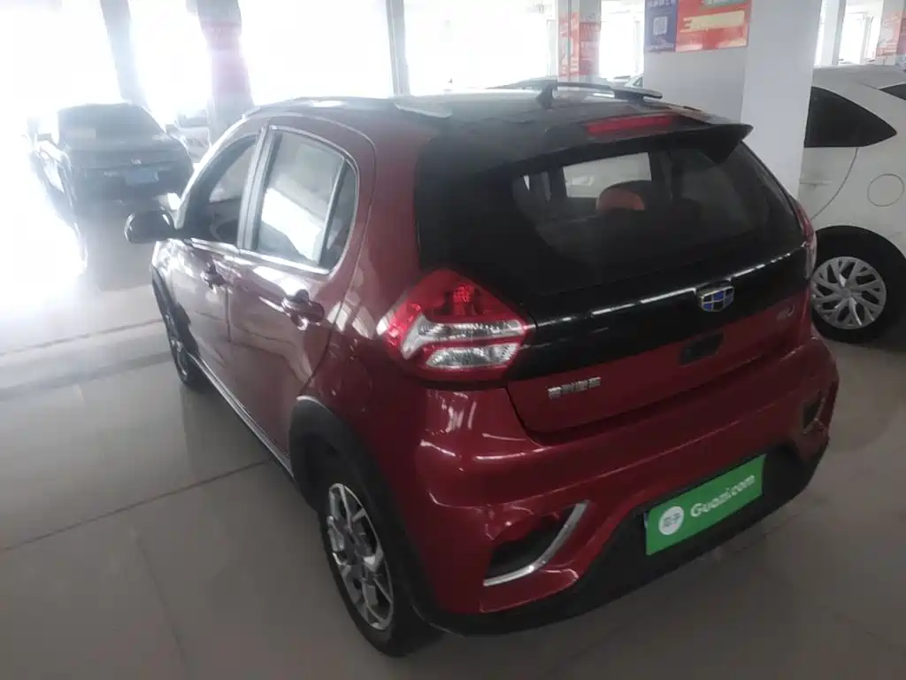 Geely Vision X1 — миниатюра 5