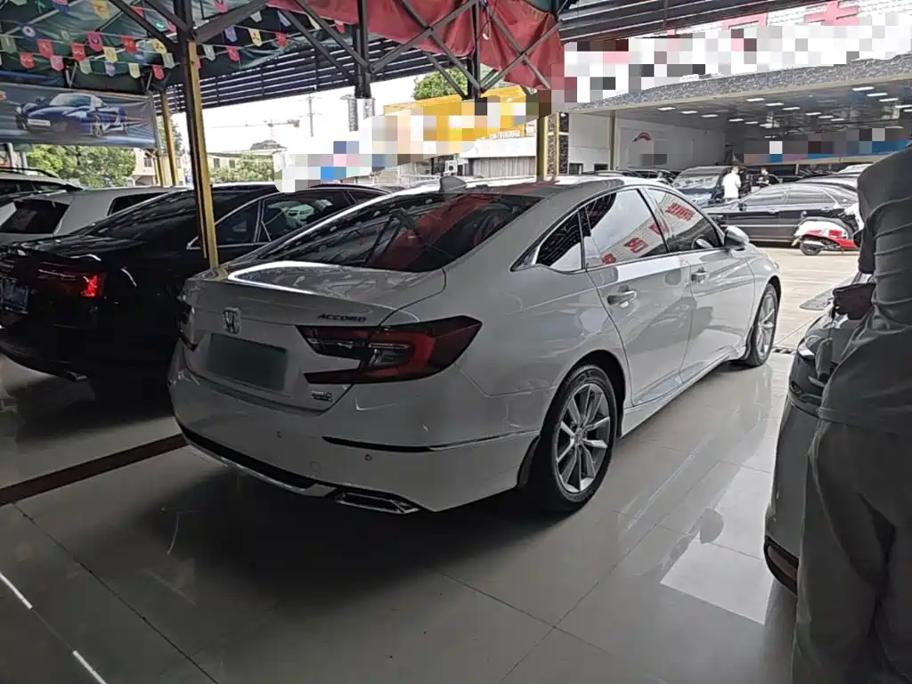 Honda Accord — миниатюра 7
