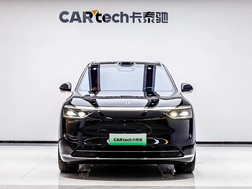 Aito M8 2025 Ultra 53.4kWh 6 мест (192 ）