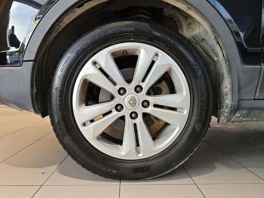 Oshan CX70 2016 1.6L MT Luxury