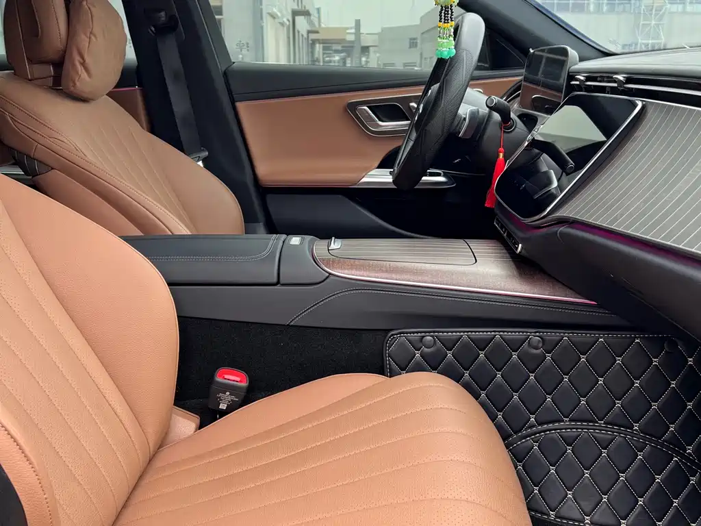 Mercedes-Benz E-Class E 2026 E 300 L Fashion