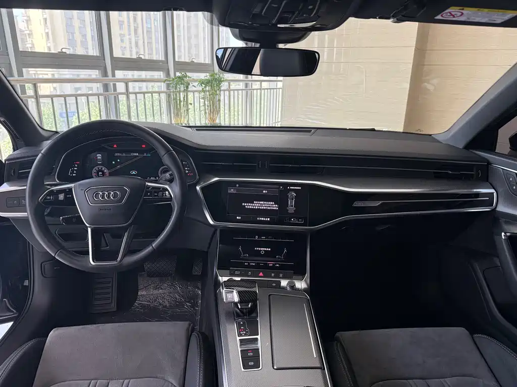 Audi A6L 2021 40 TFSI Luxury