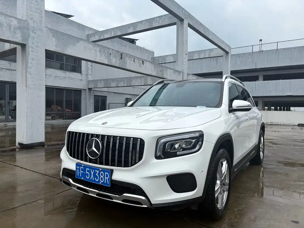 Mercedes-Benz GLB 2021