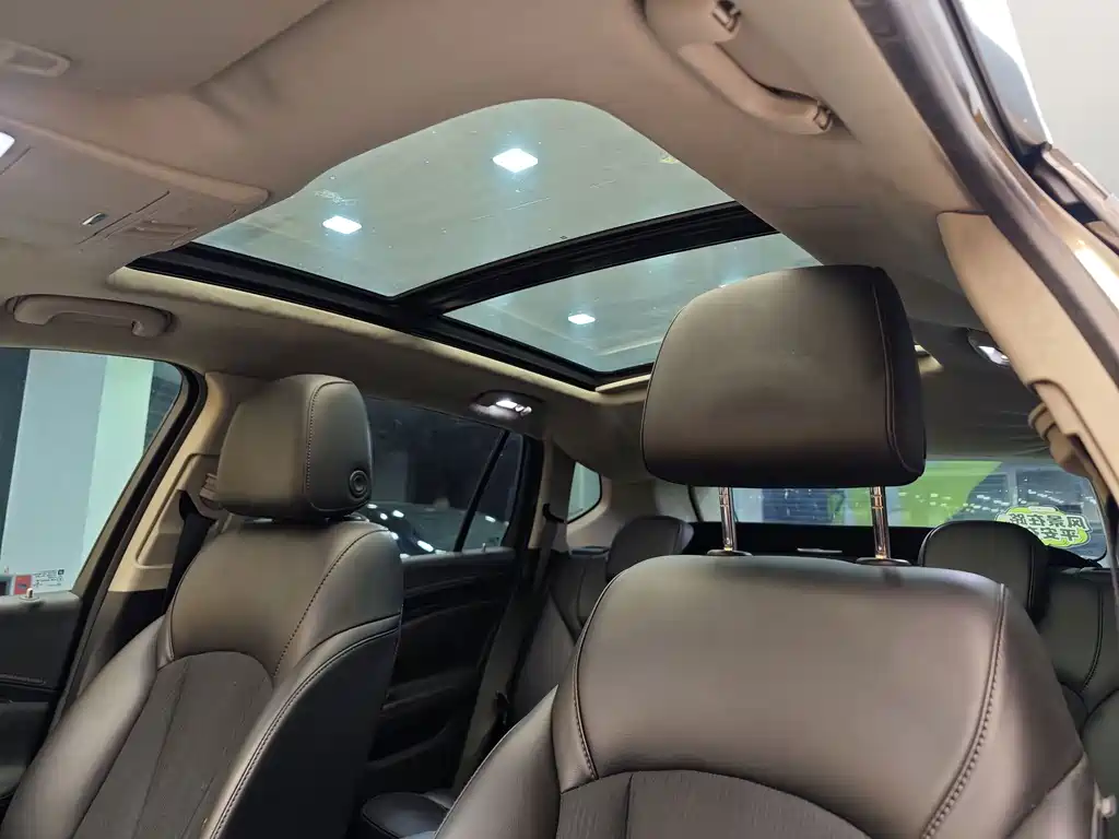 Buick Envision Plus — миниатюра 12