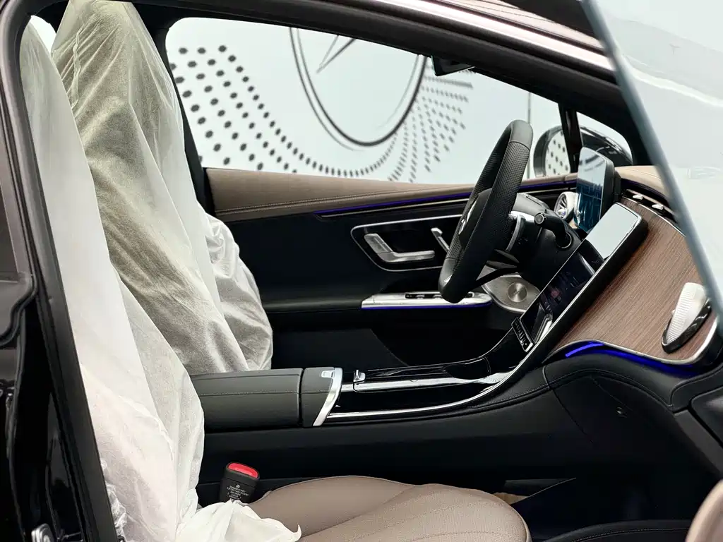 Mercedes-Benz EQE 2025 500 4MATIC