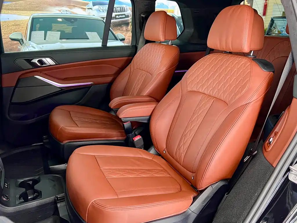BMW X7 — миниатюра 11