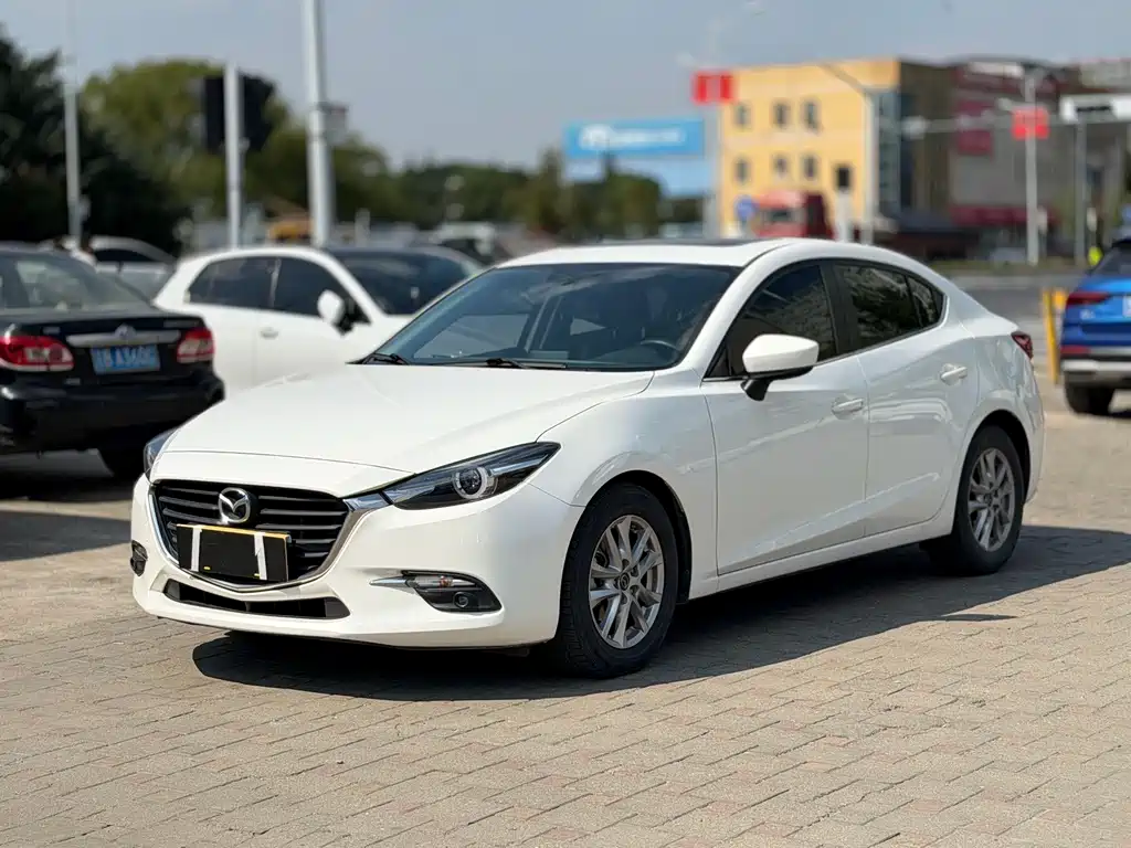 Mazda Mazda3 3 2019 1.5L AT Luxury VI